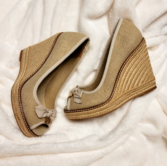 Beige Tory Burch Summer Wedges 8.5 - Picture 5 of 15